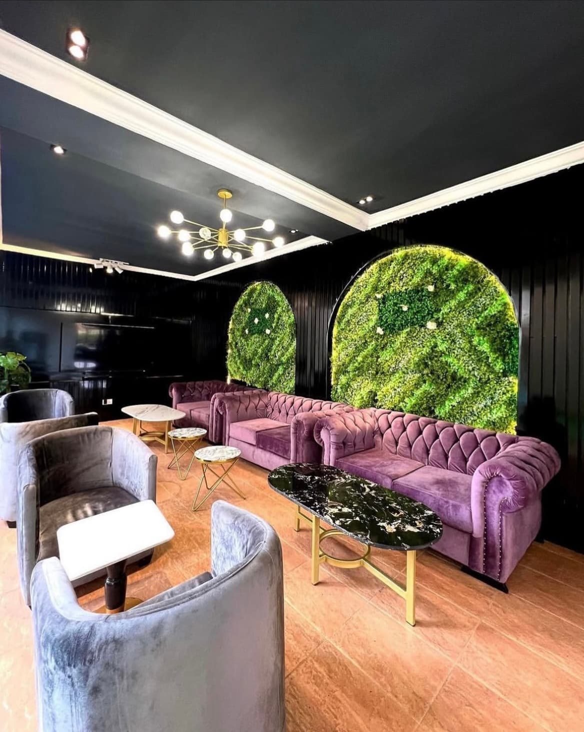 Premium lounge